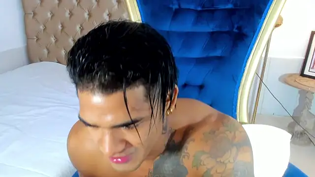 antonio  444 online show from 11.06.25