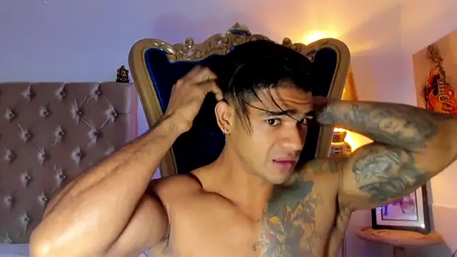 antonio  444 online show from 11.23.25