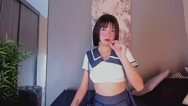 Snapshot of Blue_Sixx chatting on 02.05.26 Blue Sixx online show from 02.05.26