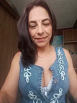 Snapshot of _Kamy_Hot chatting on 07.22.26 Kamy Hot online show from 07.22.26