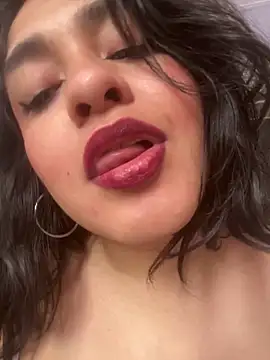 Snapshot of EmilyNoir1 chatting on 04.18.26 EmilyNoir1 online show from 04.18.26