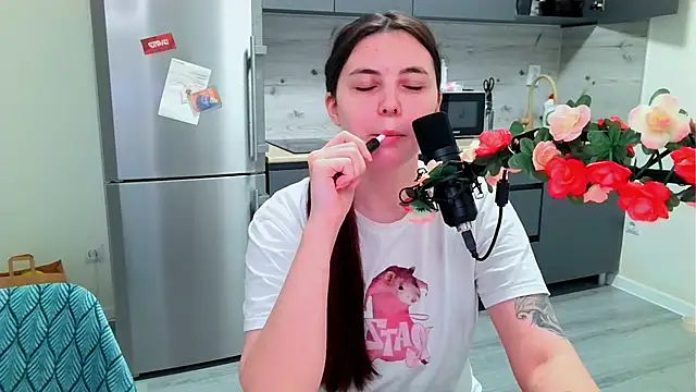 Snapshot of peachyness chatting on 01.06.26 peachyness online show from 01.06.26