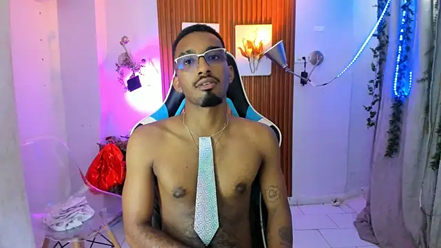 Darwin mayo online show from 10.29.25