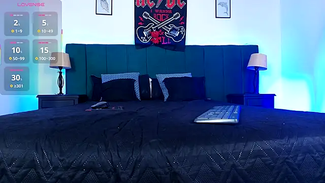 Alisse Moore online show from 11.13.25