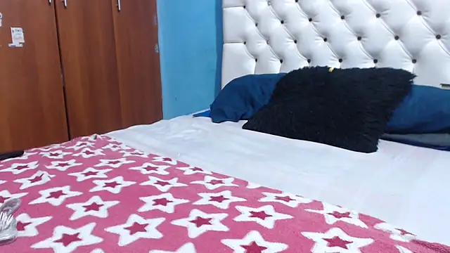 SamiBoobsxx online show from 10.26.25