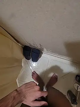 Snapshot of catluvr999 chatting on 02.25.26 catluvr999 online show from 02.25.26