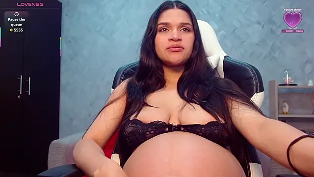 Snapshot of Roxxi_2110 chatting on 10.16.25 Roxxi 2110 online show from 10.16.25