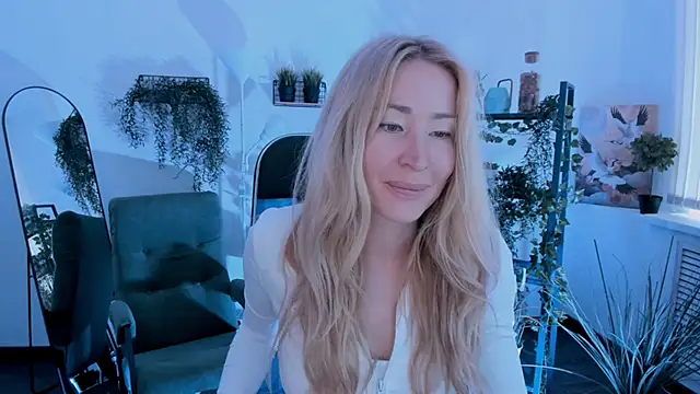 AstraMonroe online show from 04.22.26