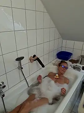 HotWifeLyn68 online show from 03.25.26