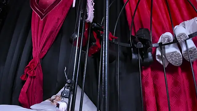 LiliThara online show from 02.24.26