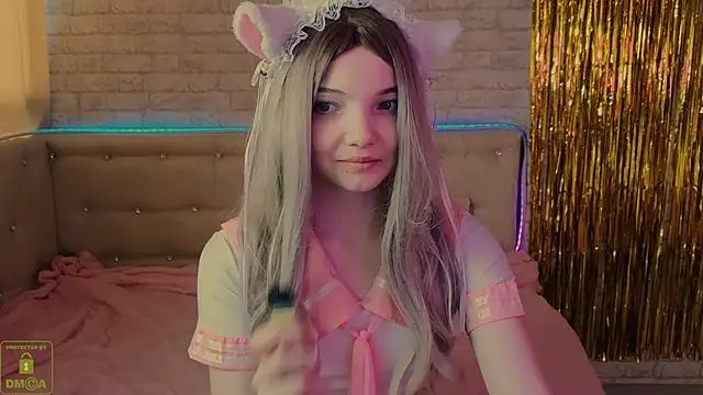 AnimeAlica18 online show from 04.19.26