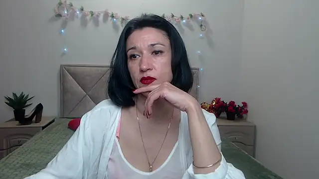 Snapshot of CameronEnns chatting on 05.03.26 CameronEnns online show from 05.03.26
