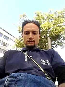 Snapshot of jean--98 chatting on 09.23.25 jean--98 online show from 09.23.25