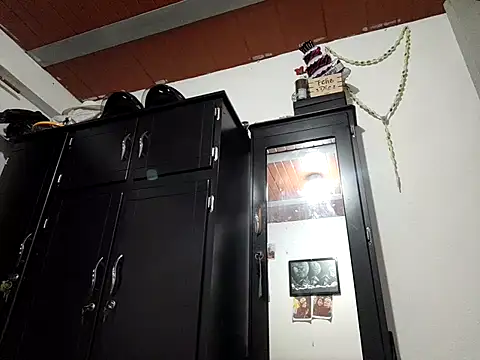 Snapshot of jean--98 chatting on 10.16.25 jean--98 online show from 10.16.25