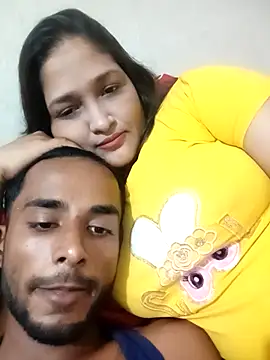 Snapshot of Hotty-couple063 chatting on 09.09.25 Hotty-couple063 online show from 09.09.25