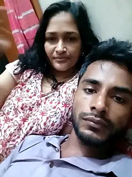 Snapshot of Hotty-couple063 chatting on 09.10.25 Hotty-couple063 online show from 09.10.25