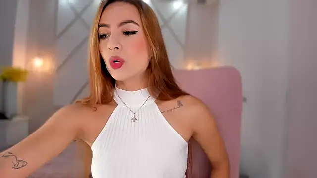 Snapshot of isabellashine chatting on 02.13.26 isabellashine online show from 02.13.26