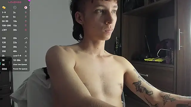 spacehumanz online show from 11.15.25