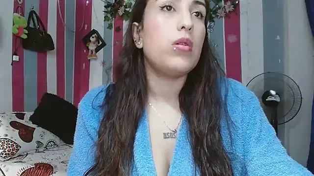 karo lovely online show from 10.21.25