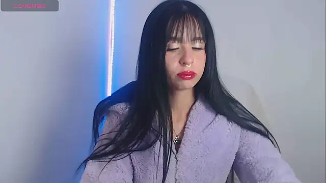 Lia  1 online show from 10.13.25