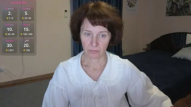 Lia Tito online show from 10.27.25