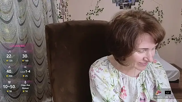 Lia Tito online show from 11.18.25