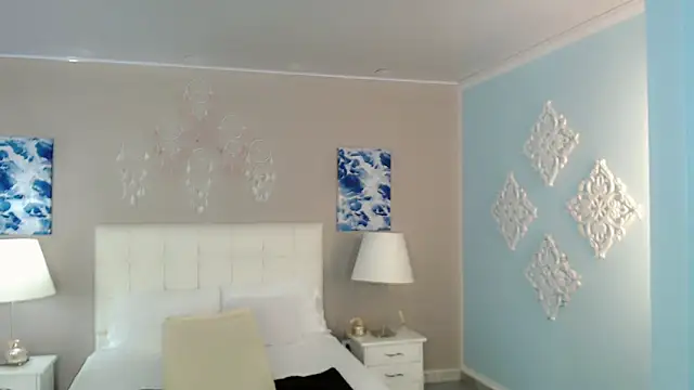 maddissonivanova online show from 10.30.25