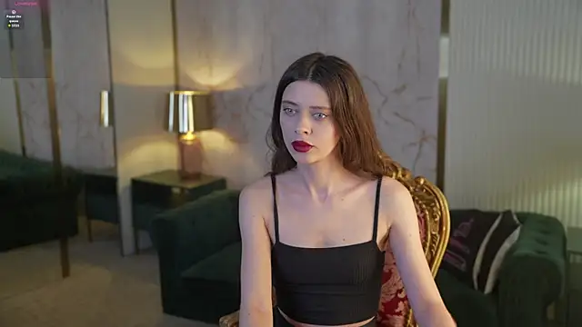 Snapshot of Regina_Sweet054 chatting on 09.23.25 Regina Sweet054 online show from 09.23.25