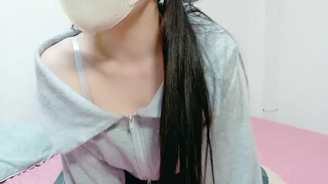 Snapshot of Hina-ooo chatting on 02.15.26 Hina-ooo online show from 02.15.26