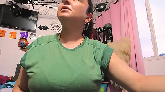 ASTRIDCHAT online show from 10.28.25