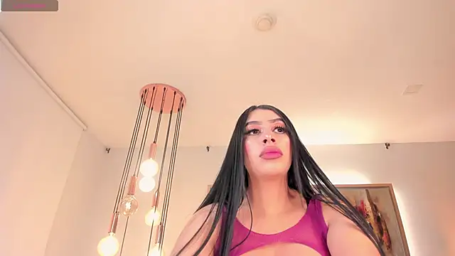 LeahLombardi  online show from 01.10.26