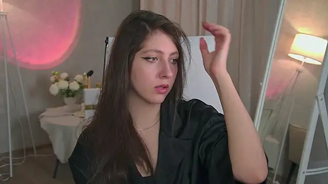 Mary Miiller online show from 01.08.26