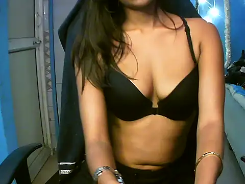 RENUKA RAJPUT online show from 11.26.25