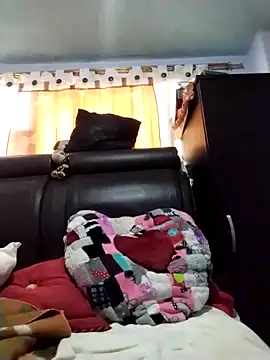 OliviaMorris1 online show from 11.23.25