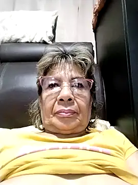 Snapshot of OliviaMorris1 chatting on 05.12.26 OliviaMorris1 online show from 05.12.26