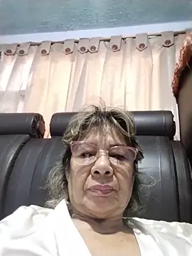 Snapshot of OliviaMorris1 chatting on 05.16.26 OliviaMorris1 online show from 05.16.26