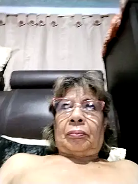 Snapshot of OliviaMorris1 chatting on 05.25.26 OliviaMorris1 online show from 05.25.26