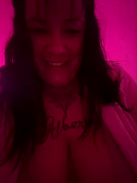 valen1891 online show from 11.17.25