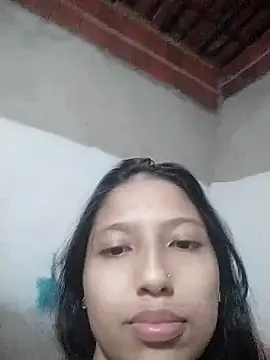 Auroragravidinha online show from 12.20.25