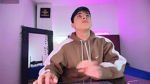 Lucass love online show from 09.28.25