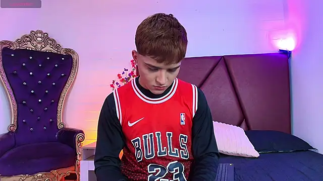 Lucass love online show from 04.08.26