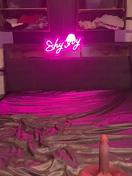 Shy Ivy online show from 09.12.25