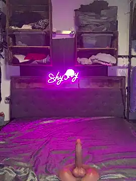 Shy Ivy online show from 09.14.25