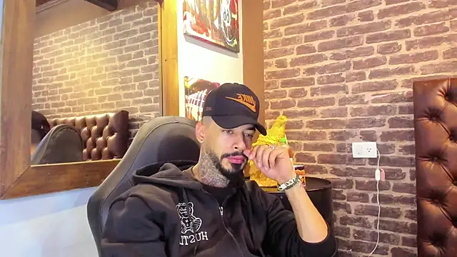 VinzenzRizzo online show from 11.05.25