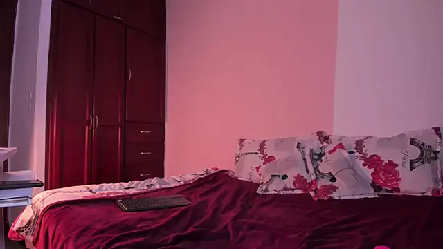 Pariss Gold online show from 09.18.25