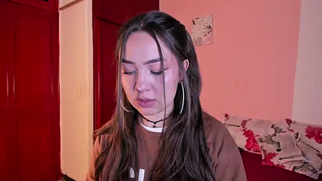 Pariss Gold online show from 10.12.25