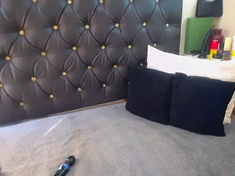 DojaBoootie online show from 11.19.25