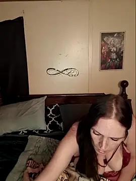 Snapshot of Shy_Naughty_Girl chatting on 11.09.25 Shy Naughty Girl online show from 11.09.25