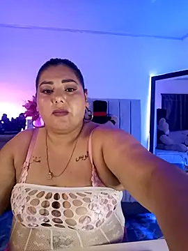 Snapshot of AndreaKinky chatting on 12.04.25 AndreaKinky online show from 12.04.25