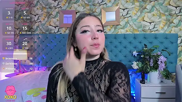 Snapshot of PatyLawrence chatting on 06.26.26 PatyLawrence online show from 06.26.26